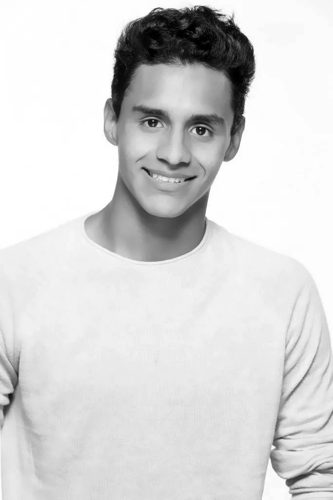 Ricardo Urbina Headshot.jpg