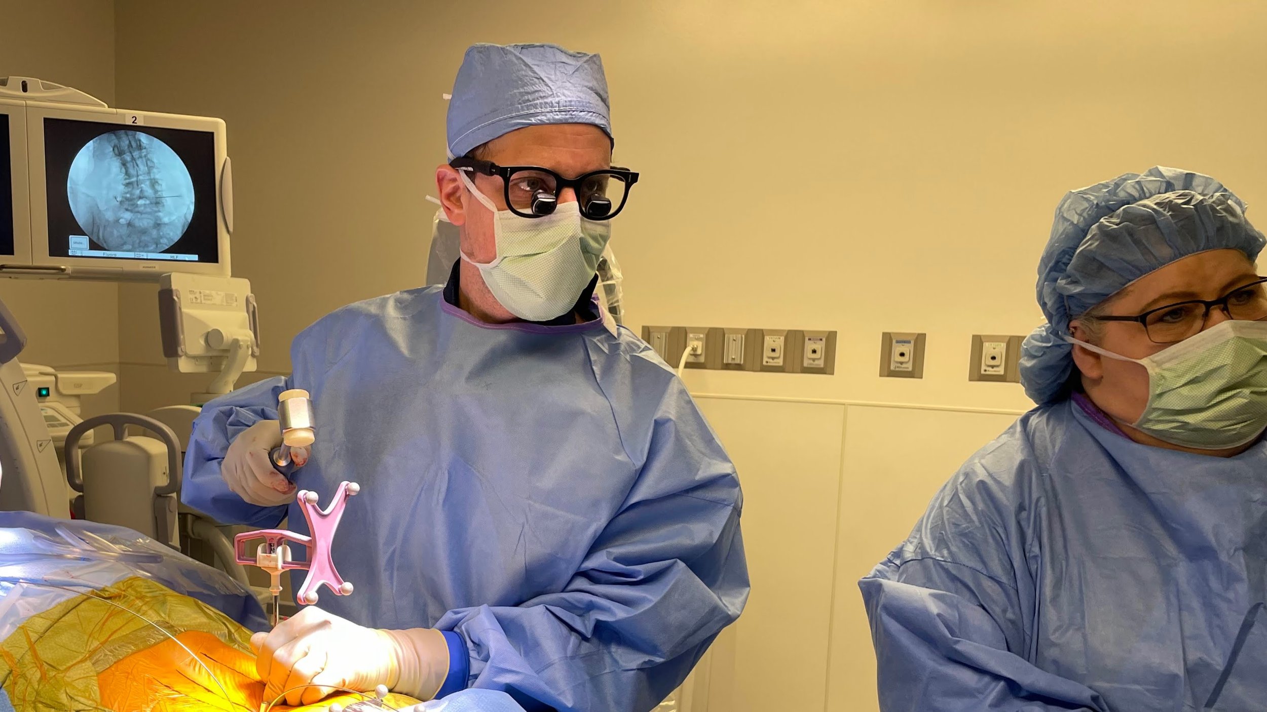 Spinal Surgey Incision Model First adult spine surgery using groundbreaking nView s1 imaging and ...