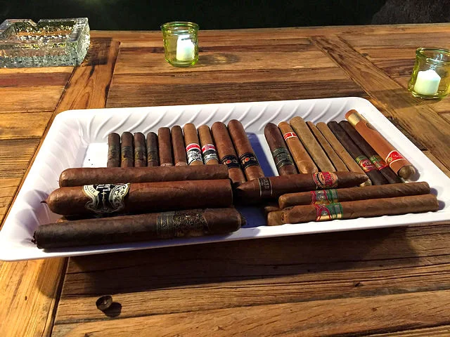 Cigar+Specialist+for+Event+Authentic+Cuban+Roller+Station.jpg