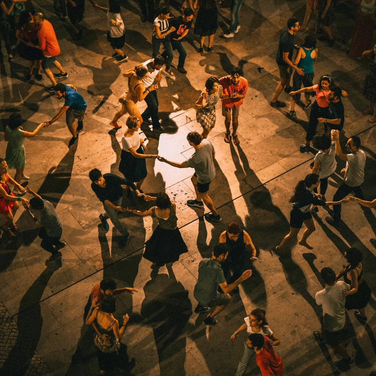 TGIF 👏 Nothing gets us in the mood for the weekend like dancing does! Head to our link in bio to watch @choirchoirchoir do &ldquo;Dancing Queen&rdquo;  with a 2,000 (yes, 2,000) person choir in Ottawa!