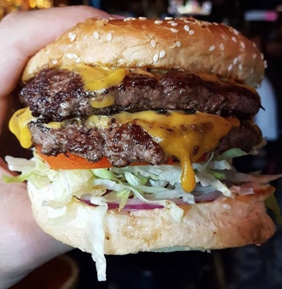 Hinano Cafe's classic cheeseburger | photo courtesy of Dine LA
