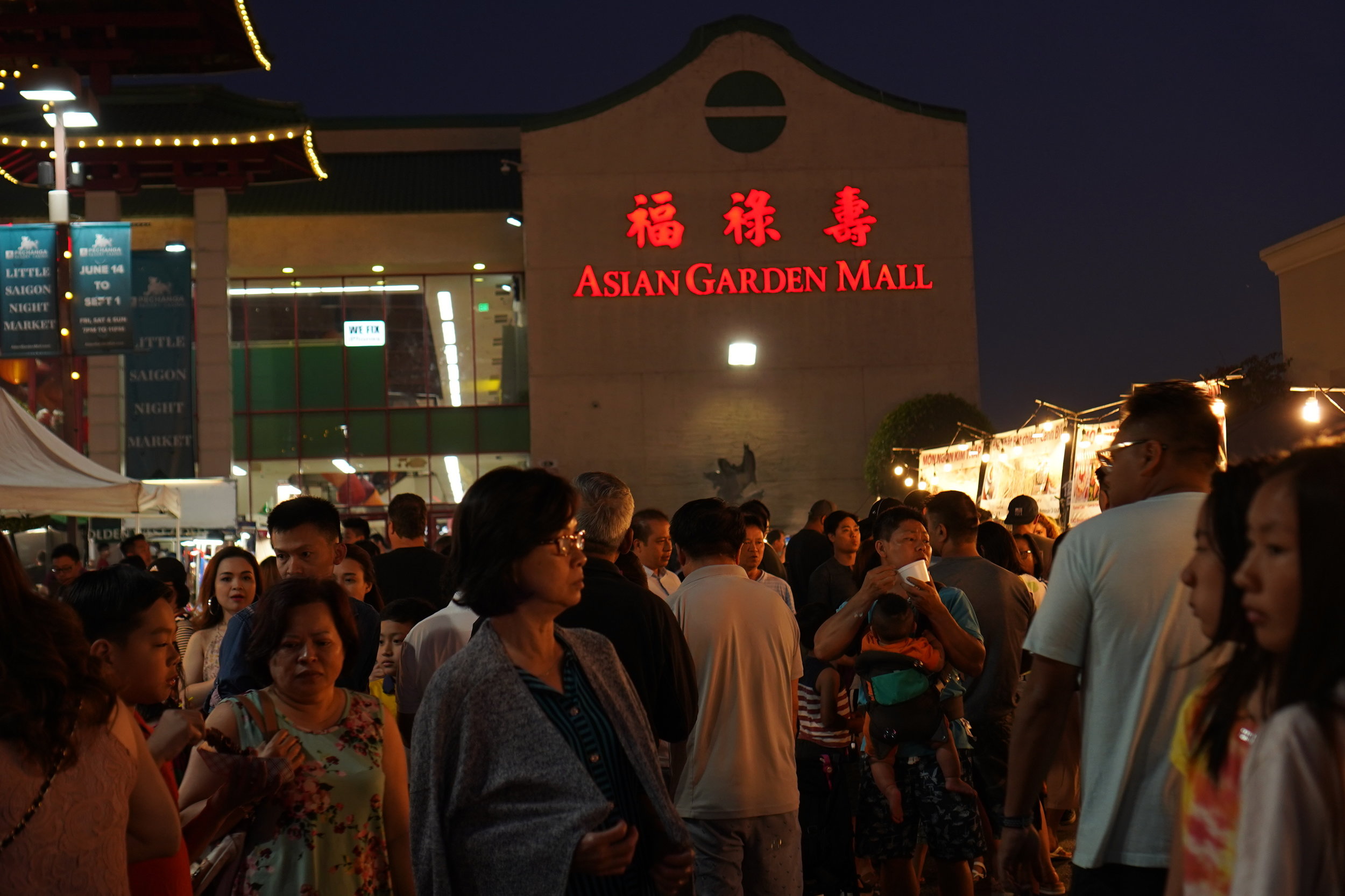 Asian Garden Mall Night Market Hours Fasci Garden
