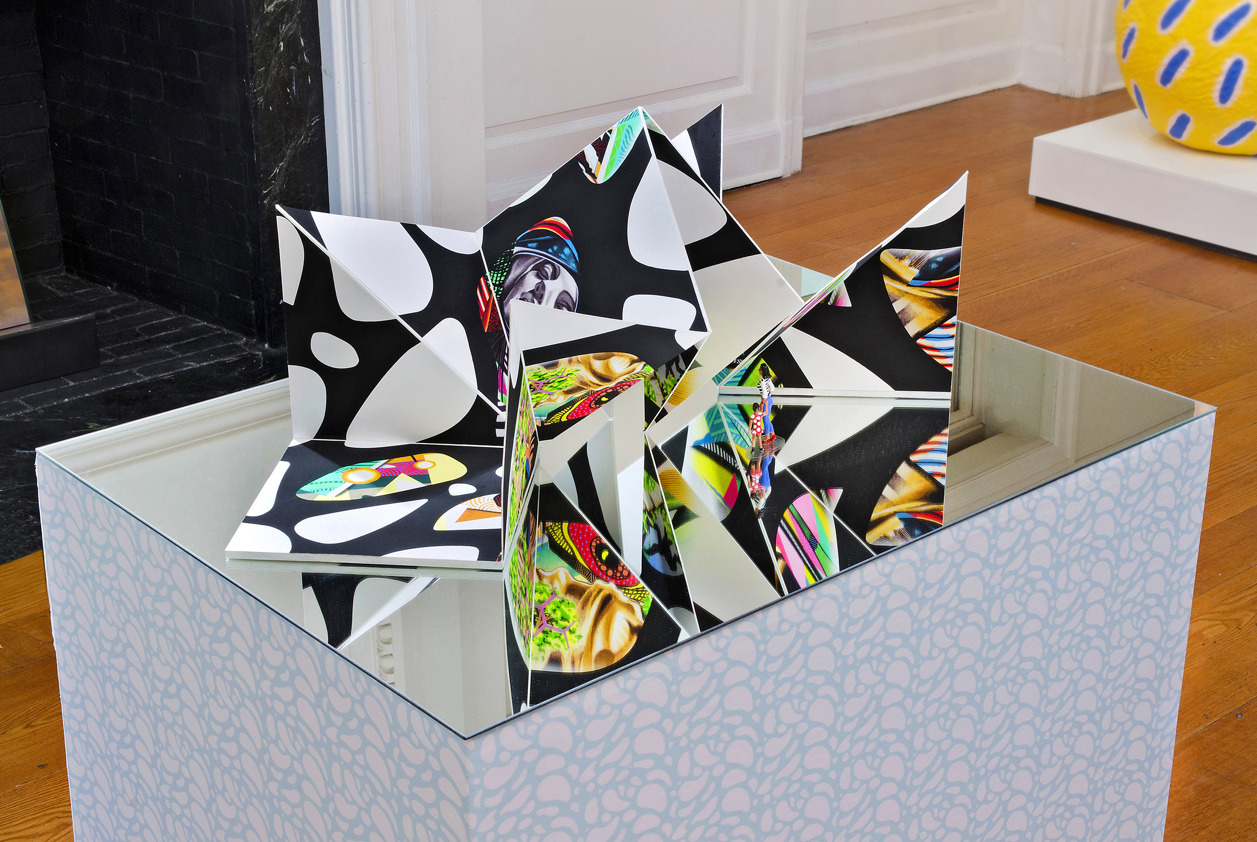 Ventana Origami Sculpture: Installation View (Photo: Stefan Hagen)
