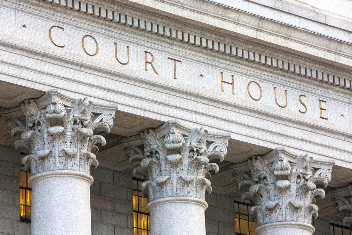 McLane Foodservice Wage Lawsuit Stays in Federal Court.jpg
