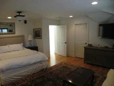 282 CBD Upstairs Master BR1a.JPG