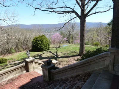 515 Luke Mtn PorchView.JPG