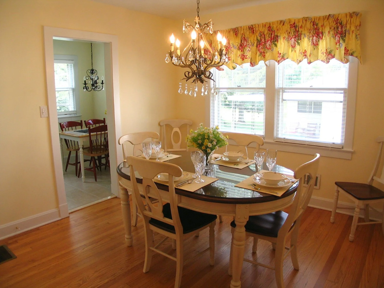 Formal Dining