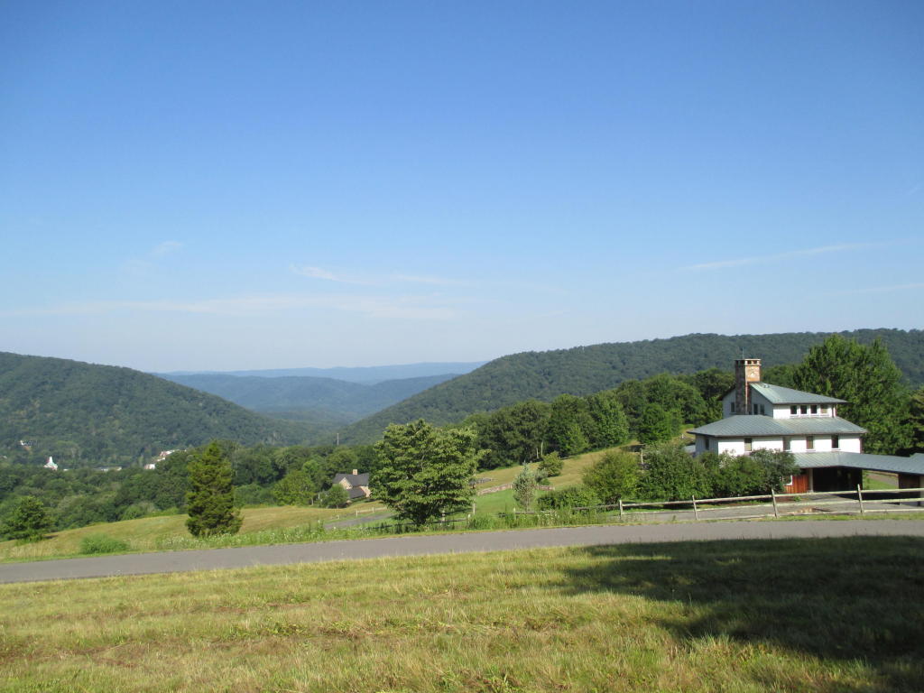 West Panoramic View of Hot Springs Gap