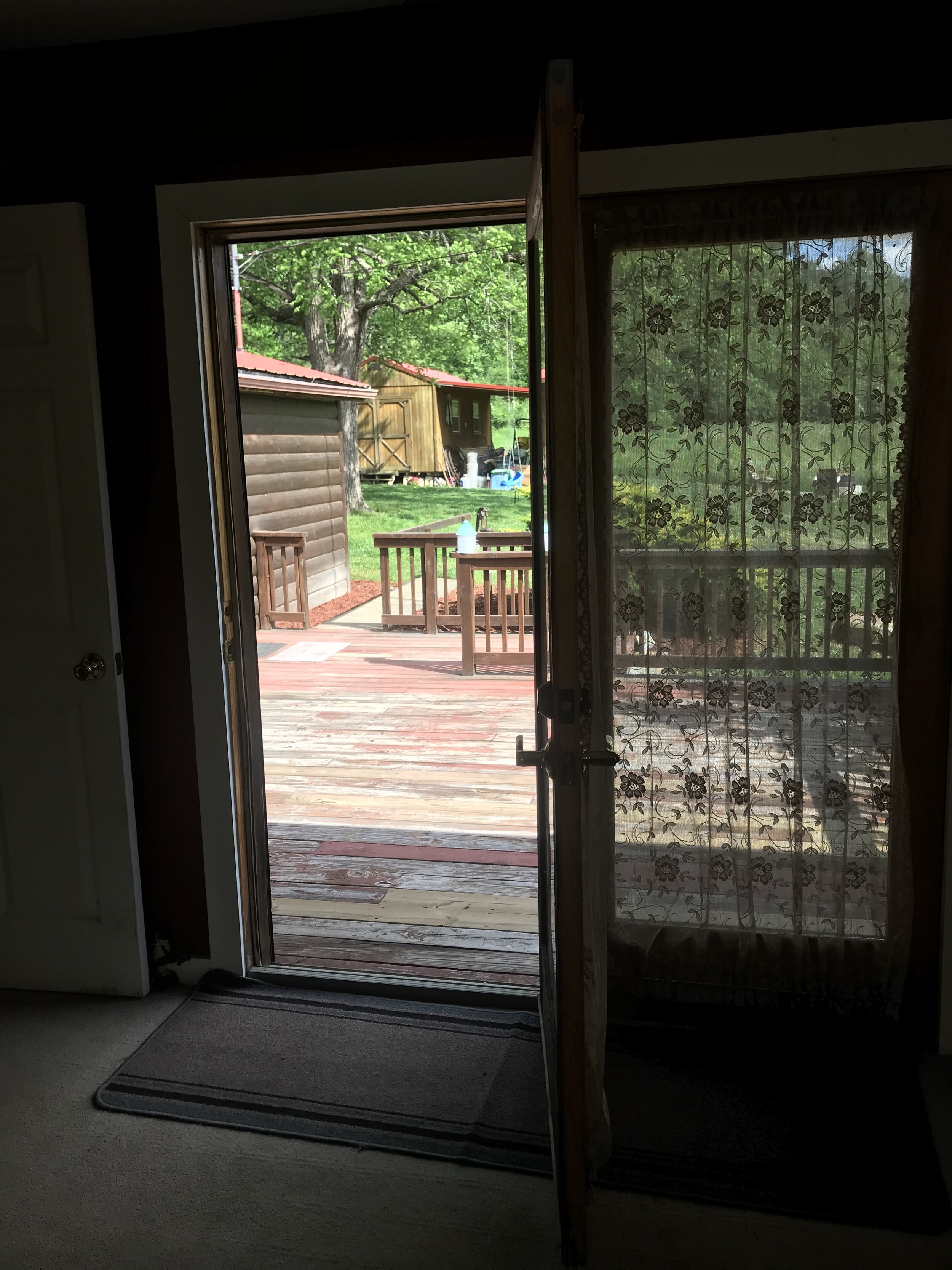 21) 2nd MBR  French Doors lead to Deck.JPG