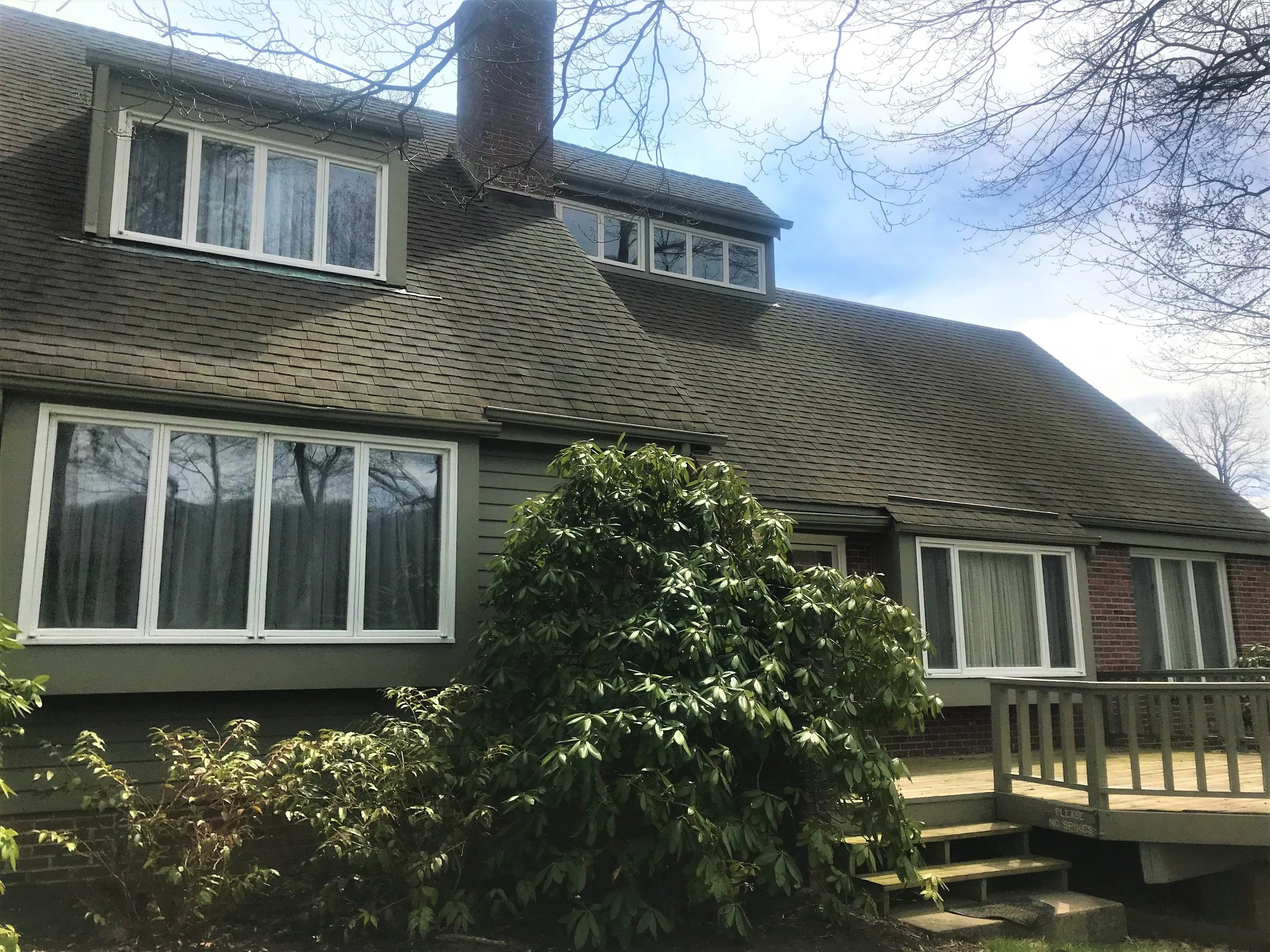 83 Deepwood Backview.JPG