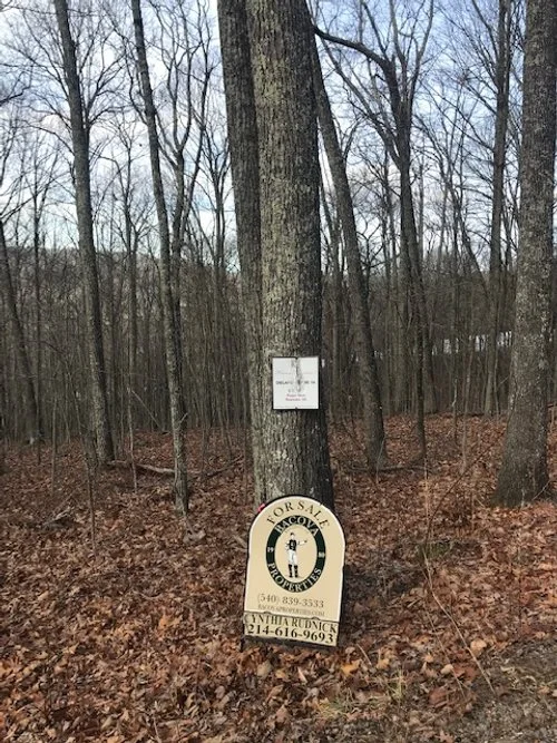 Lot #19, Delafield Rise, in The Homestead Preserve