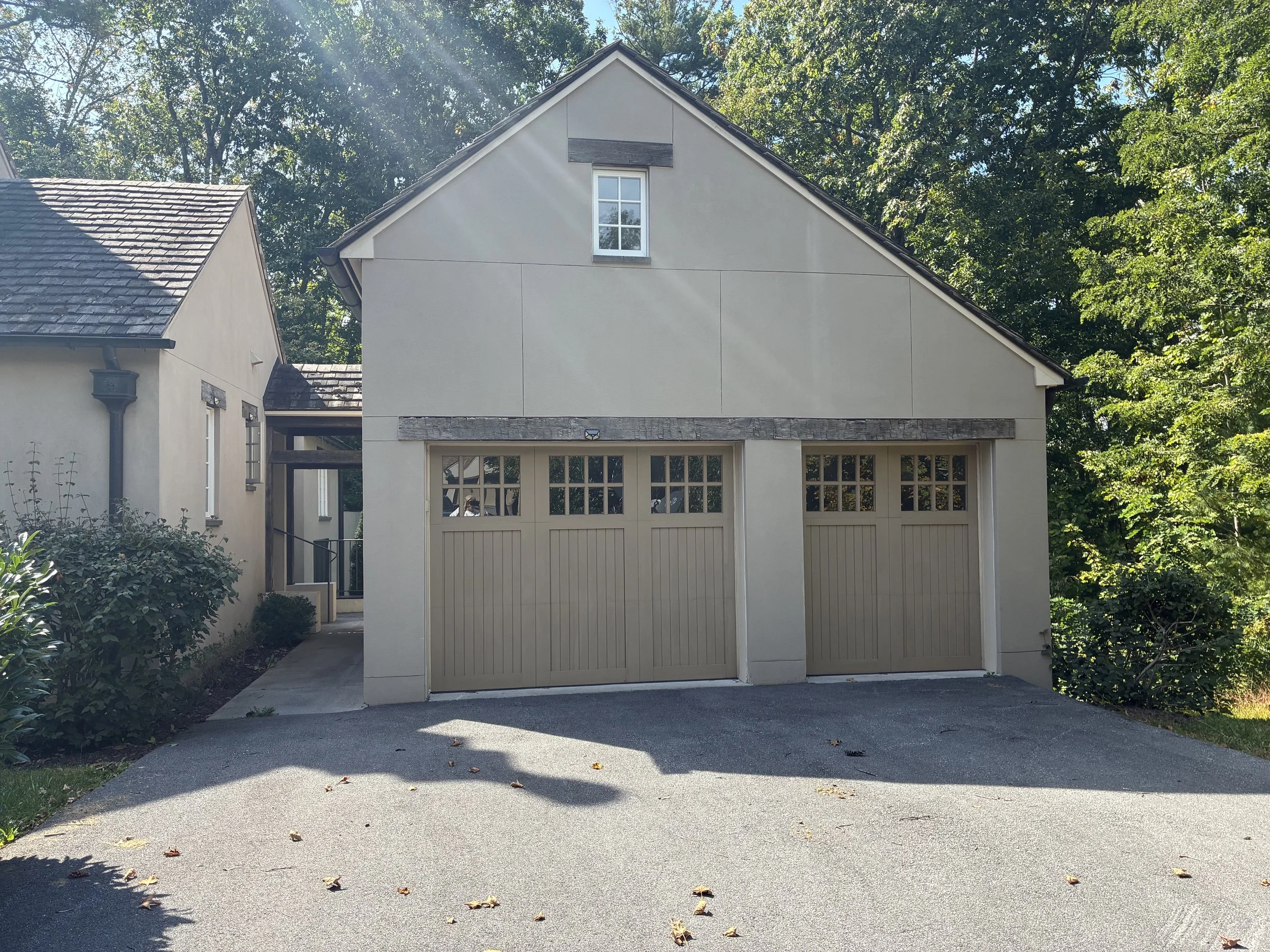 267 Garage Oct 2.jpeg