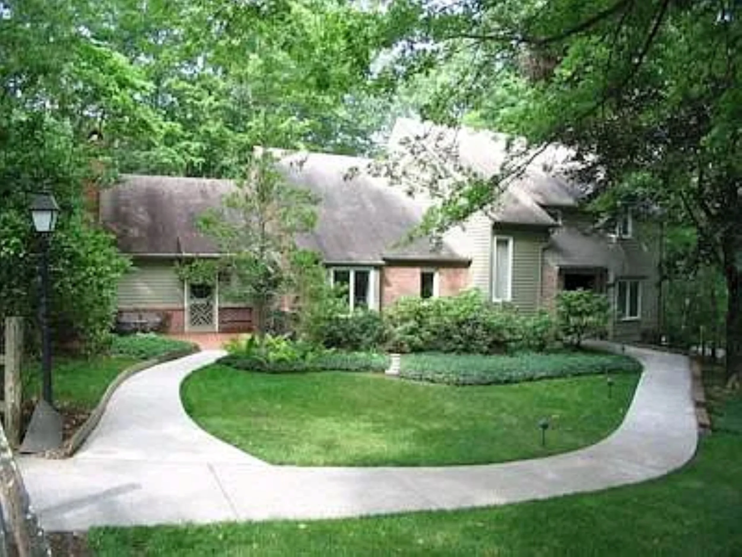36 Shadow Court