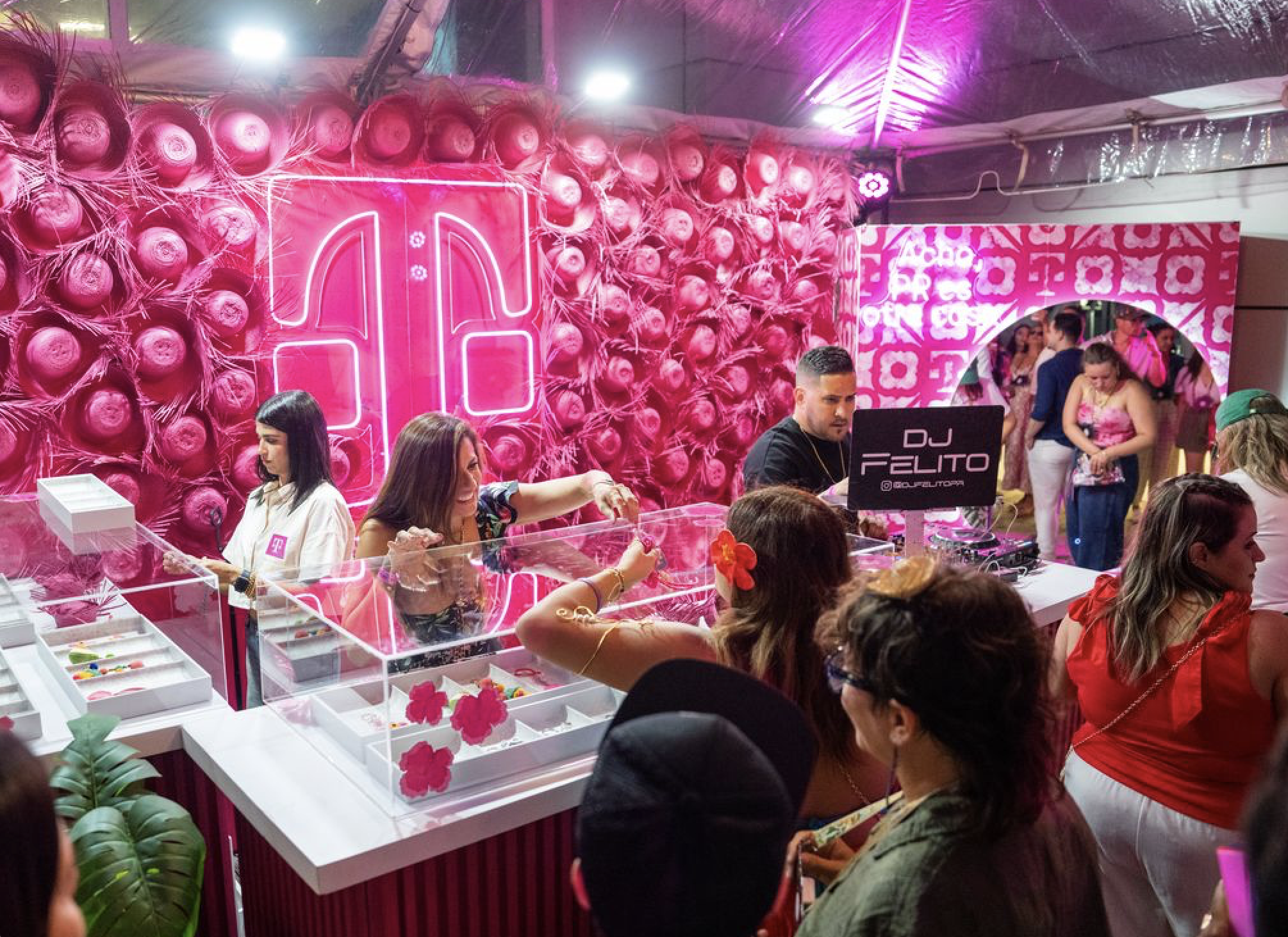 TMOBILE BAD BUNNY EDALOU PARIS NFC CHARMS