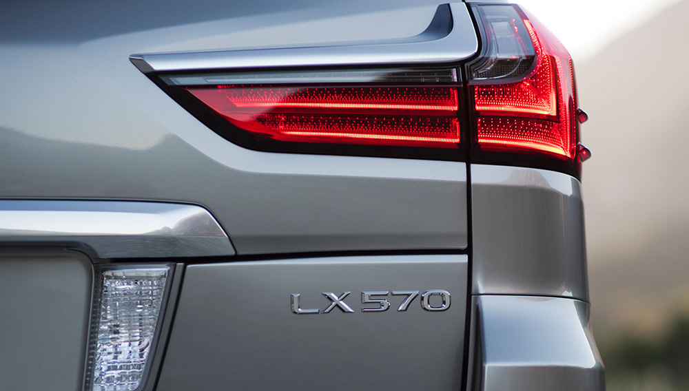 2016-lexus-lx-570-04.jpg