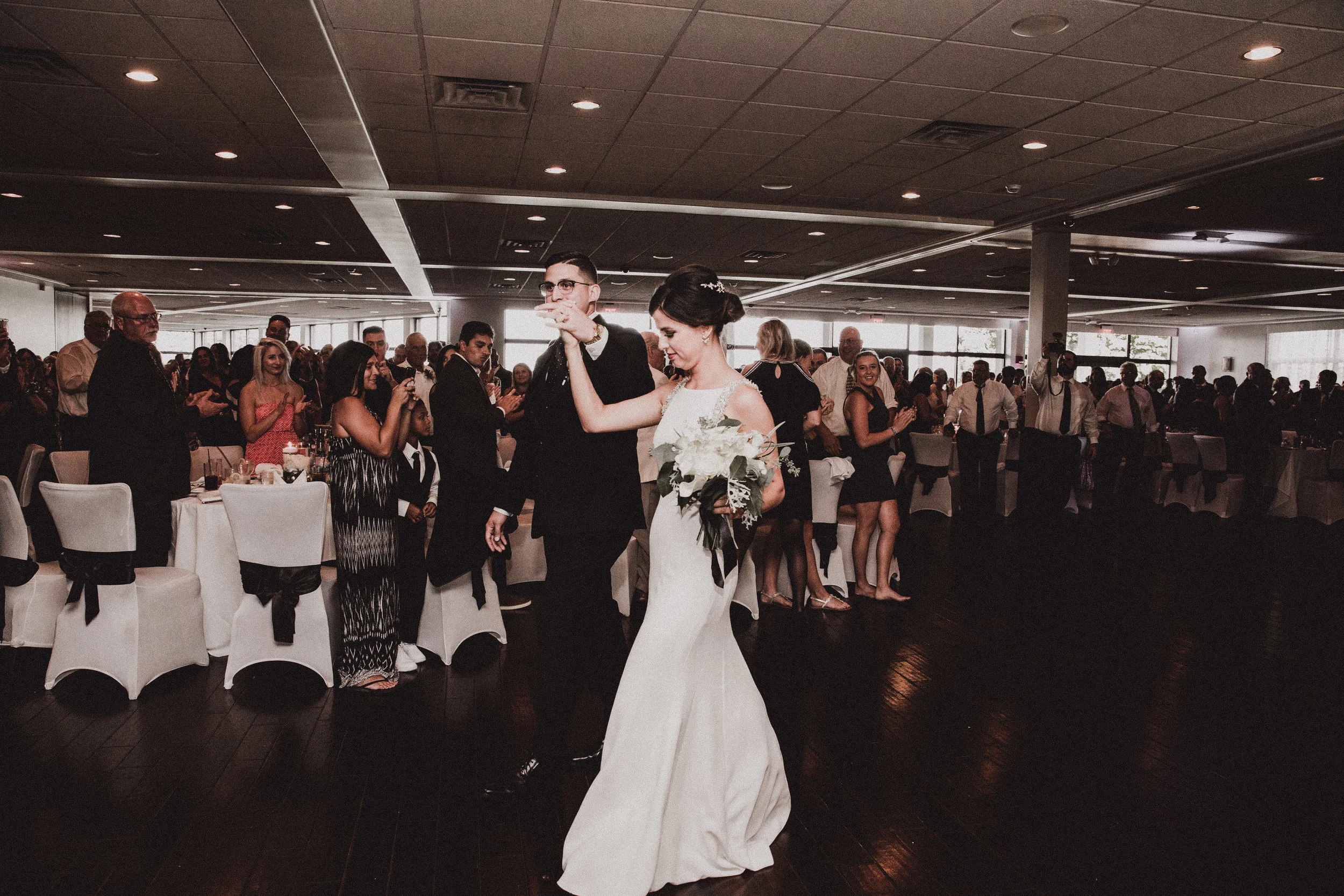 BUTLER, PA WEDDING PHOTOGRAPHER - 5W7A6027.jpg