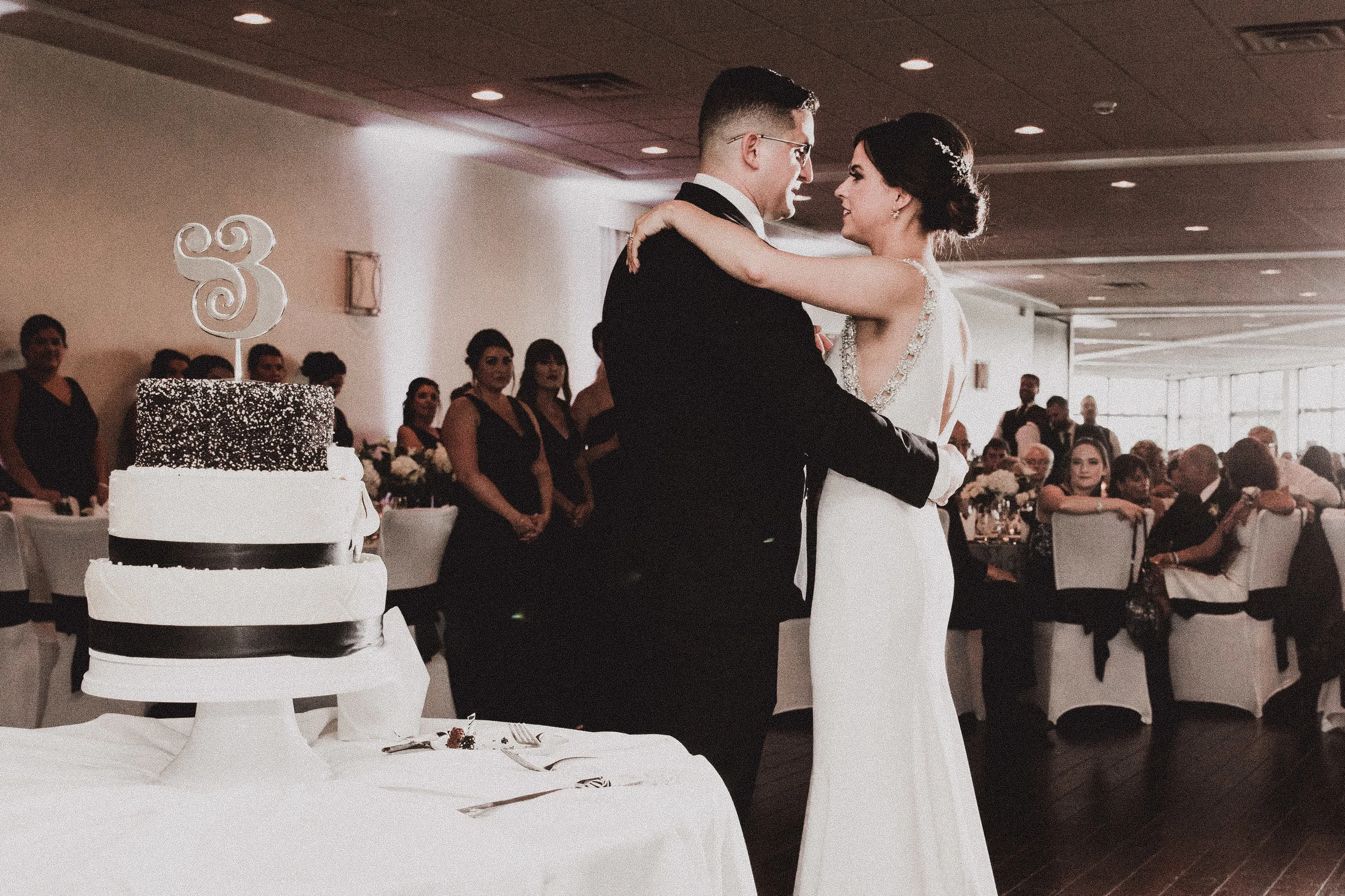 BUTLER, PA WEDDING PHOTOGRAPHER - 5W7A6052.jpg