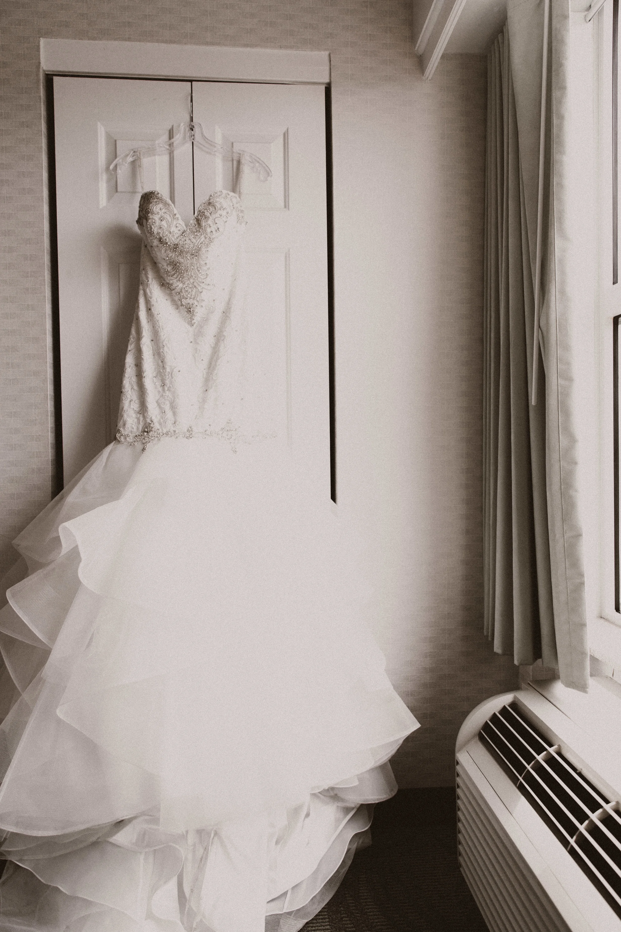 BUTLER, PA WEDDING PHOTOGRAPHER - 5W7A2975.jpg