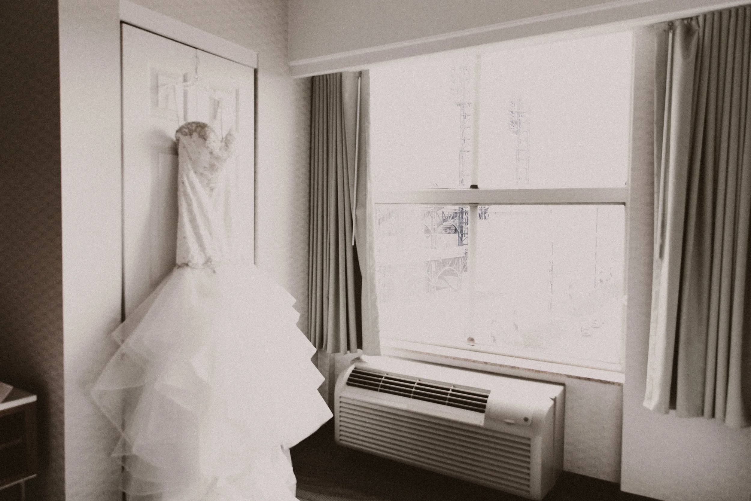 BUTLER, PA WEDDING PHOTOGRAPHER - 5W7A2969.jpg