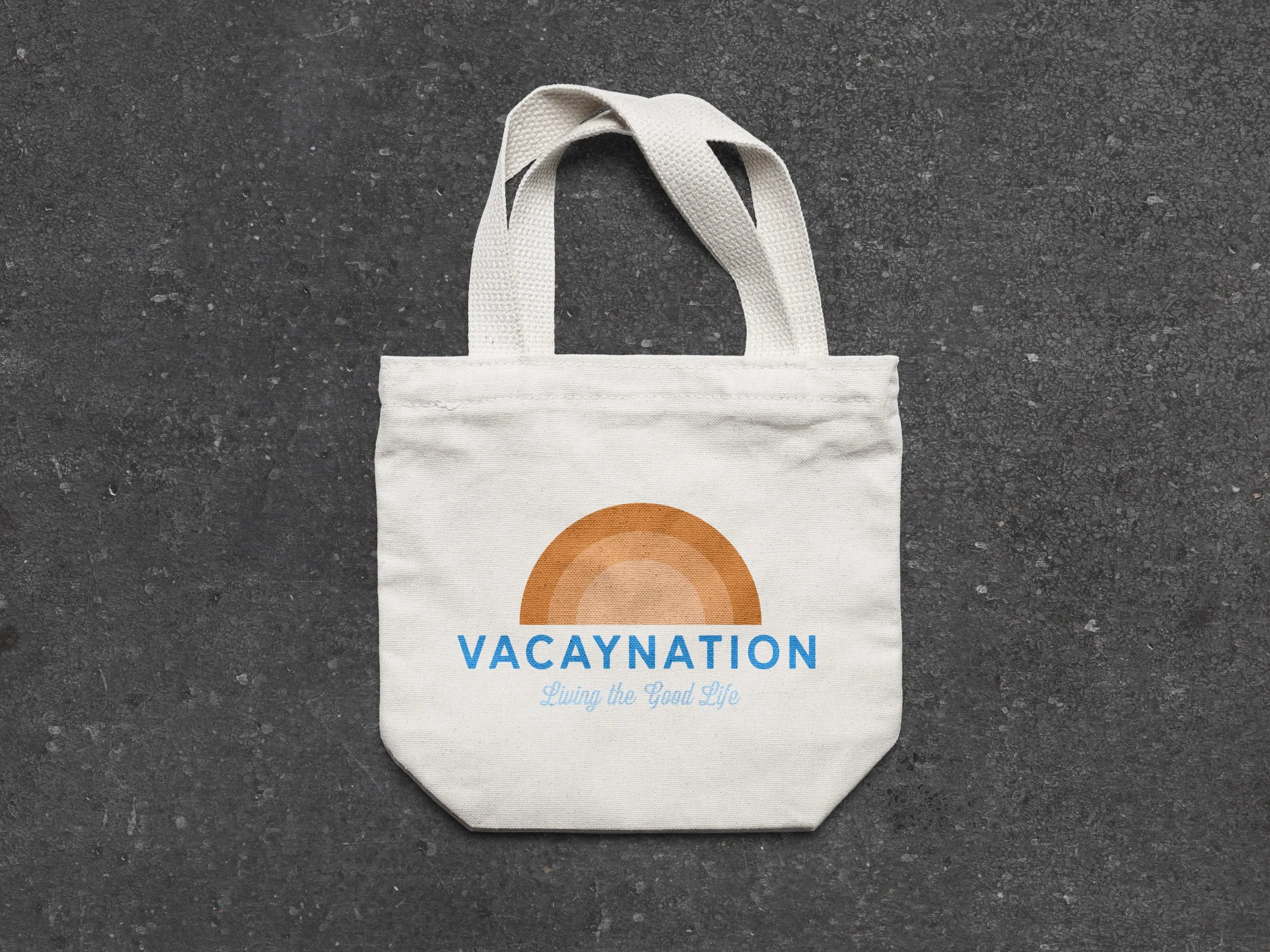004-Small-Canvas-Tote-Bag-MockUp.jpg