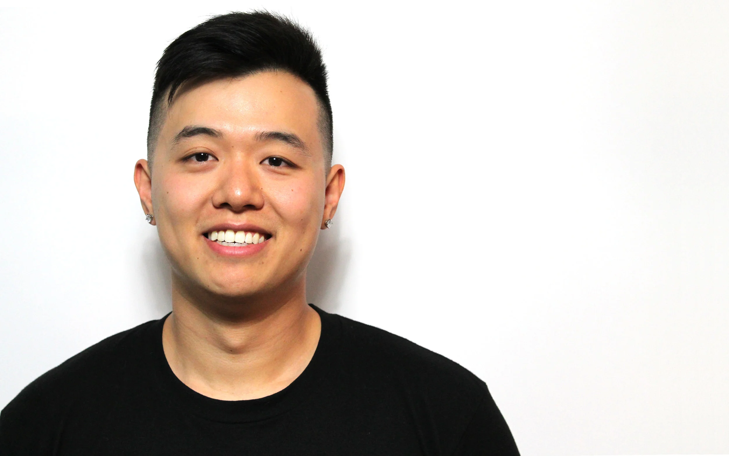 profile pic longer-01.jpg