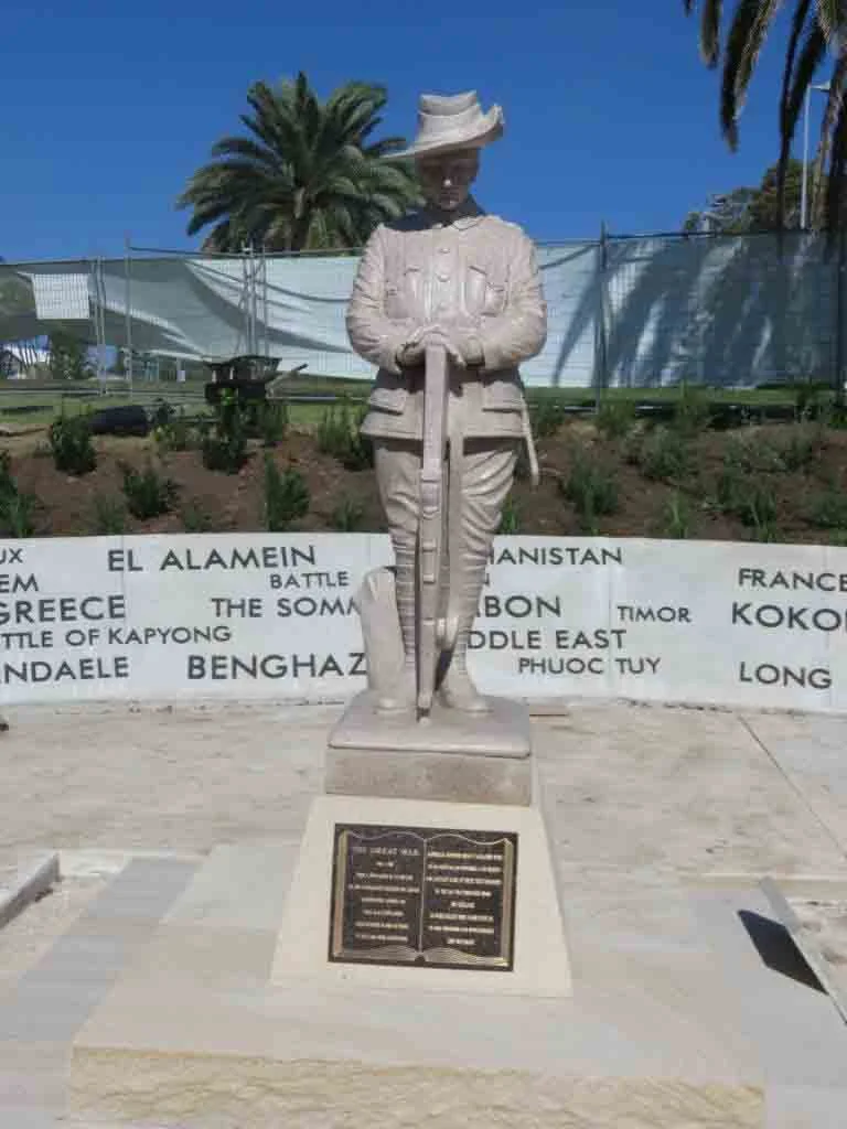 Anzac Centenary Memorial - 25th March 2015 (5).jpg