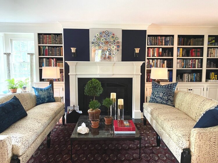 19 Beautiful  Bookshelf Accessories You Need for Home Staging