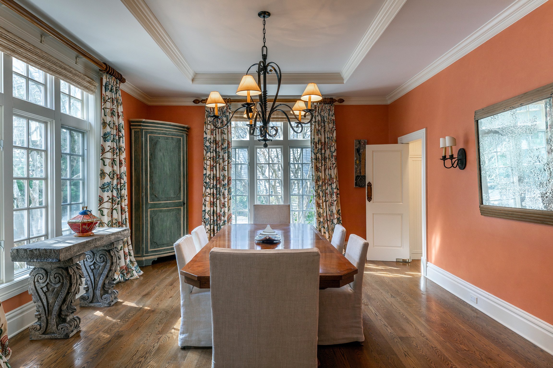dining room.jpg