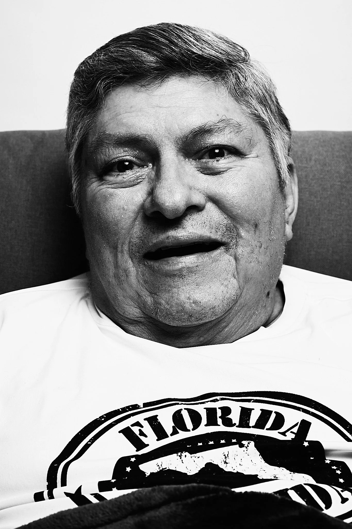 008_MOM AND DAD_230930.jpg