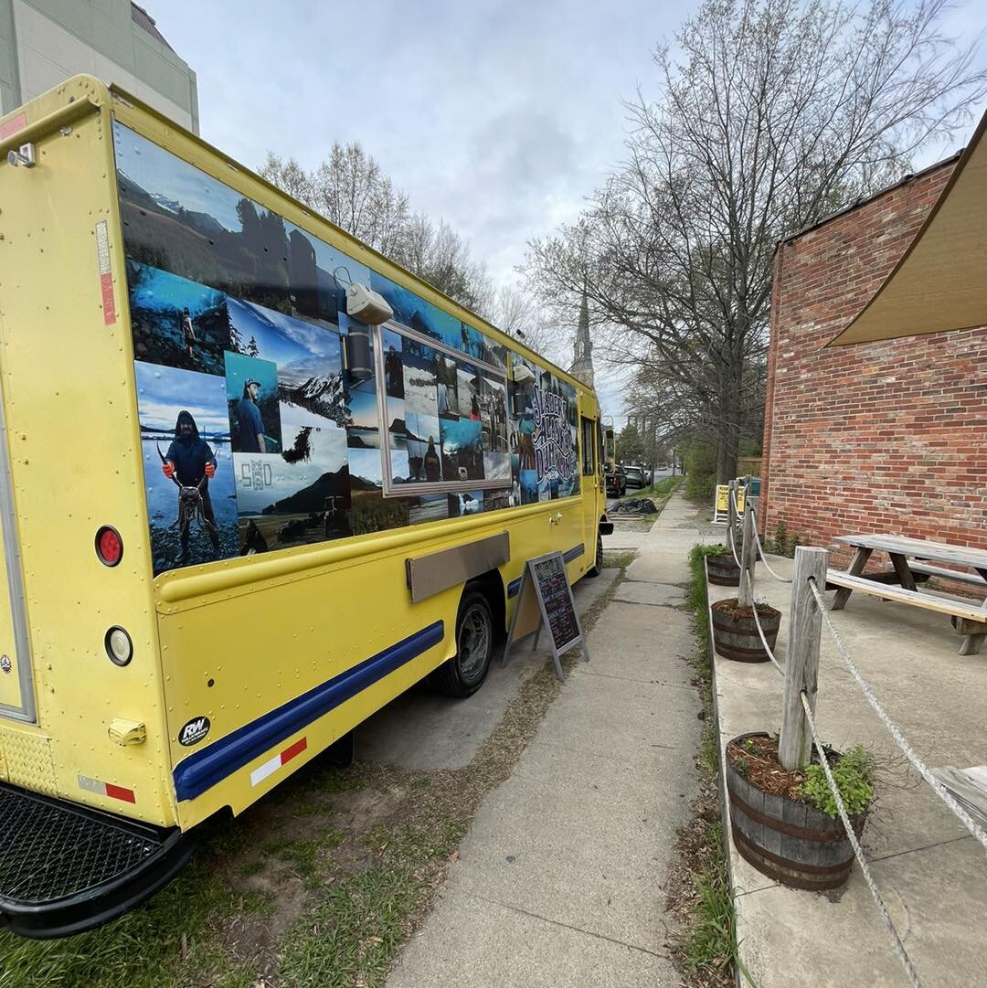 Hey Little Rock!

We&rsquo;re set up at Stone&rsquo;s Throw for Trivia night until 8pm!! Come get some dumplings 💖🥰

#arkansassmallbusiness #communityfirst #littlerockcommunity #russiandumplings #alaskandumplings #foodtruck