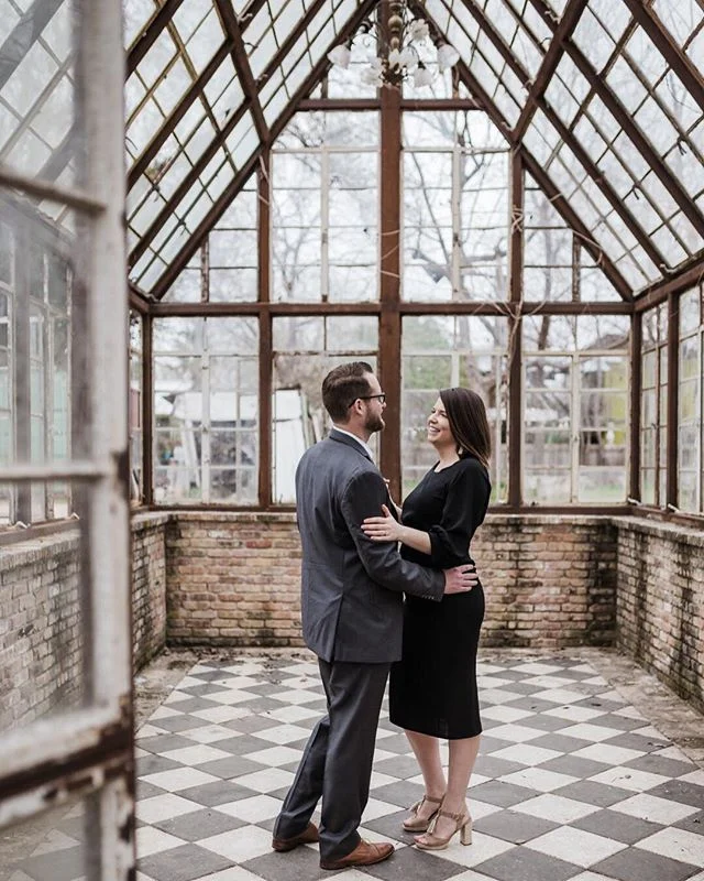 Scroll to check out the cutest couple &amp; the dreamiest location. 😍
.
I don't photograph couples all that often since my niche is personal brand photography, but I had to share this engagement session for a past coworker and friend @hayley.wick. I