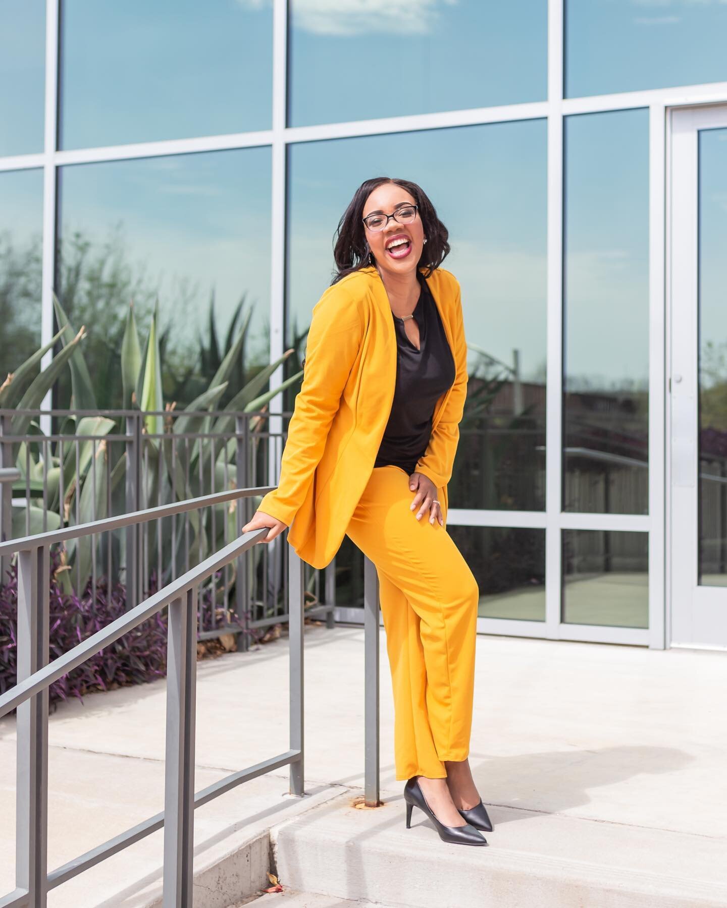 This amazing yellow suit is the ultimate mood booster if you ask me. Especially when paired with the infectious laugh of @tychastake! 😍 📸Taken in Austin in March. I miss photographing people!