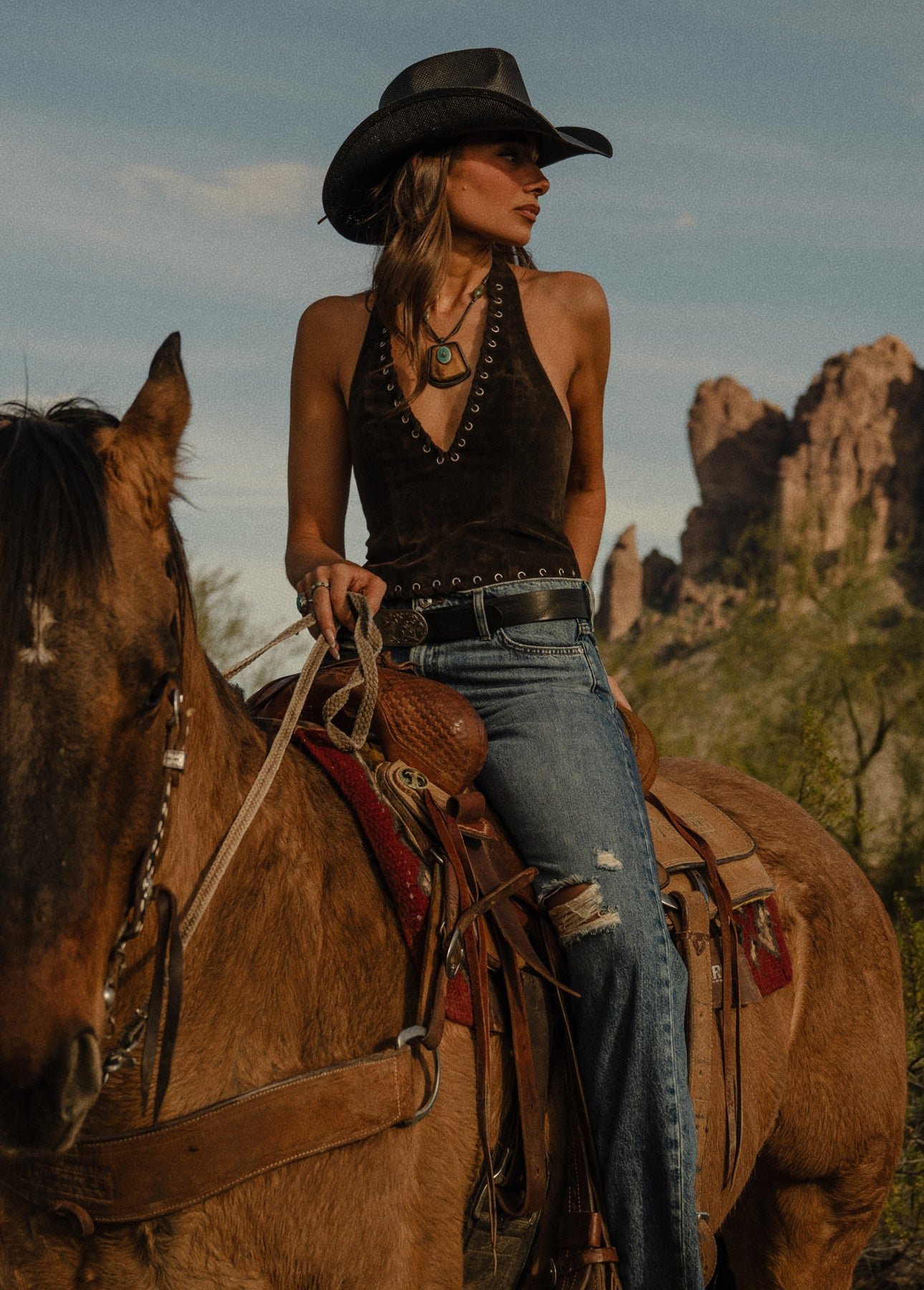 Rodeo_Suede_Halter_Tezza-0384_1290x1800.jpg