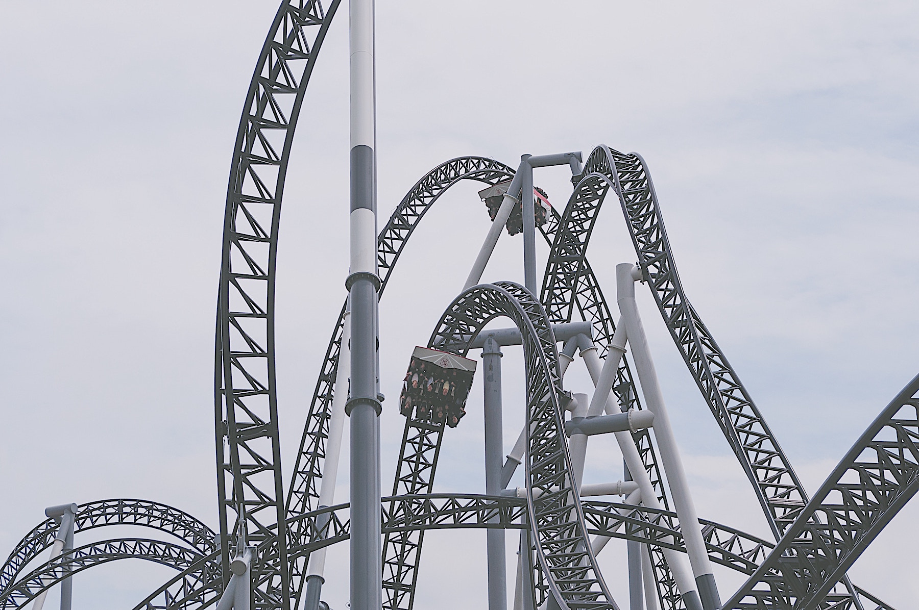The term “death-trap” comes to mind when I see this . . . but maybe that’s just me. Photo by Priscilla Du Preez on Unsplash