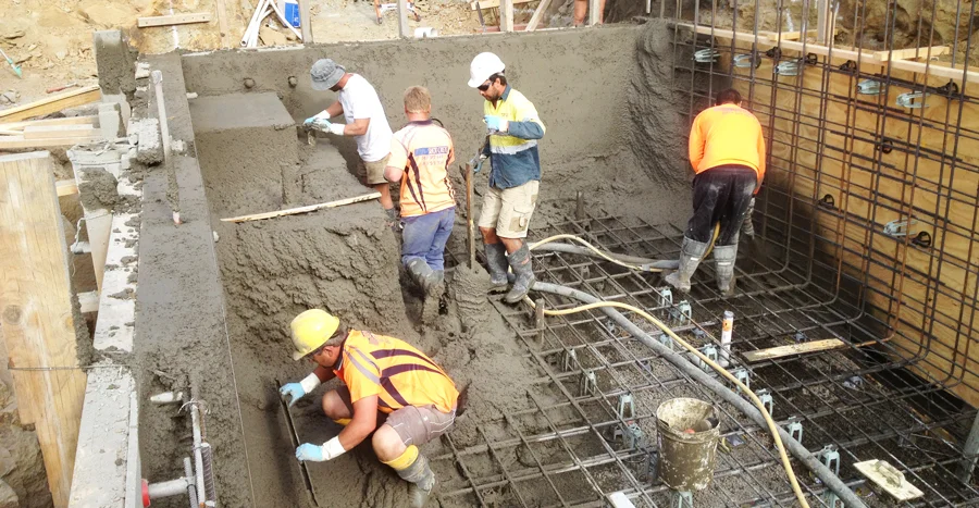 EXPERIENCED PROFESSIONALS ON EACH JOB