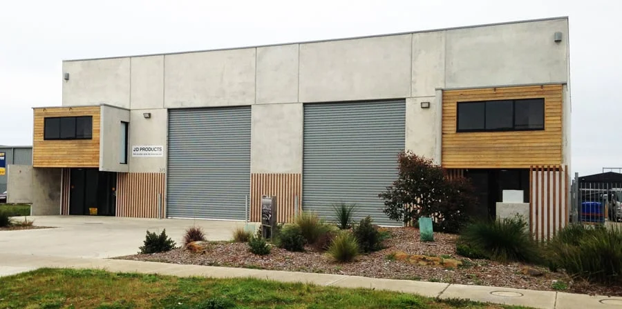 COMMERCIAL TILT SLAB CONSTRUCTION