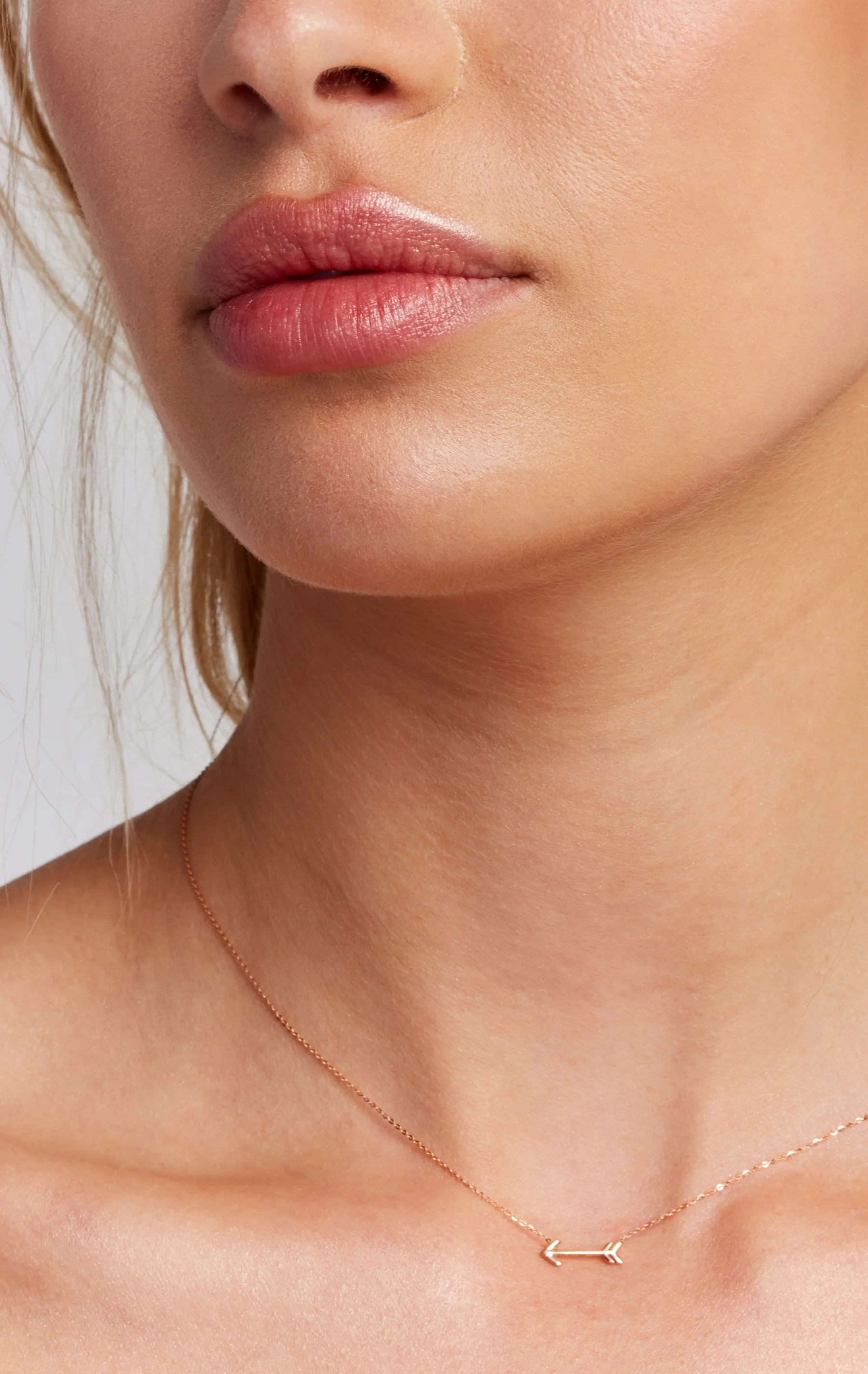 jewelry-on-model-08.jpg