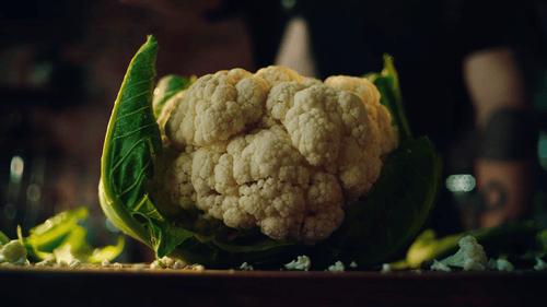 global_lurp_plantbased_vid6_16x9_cauliflower-steak_web_en_new_28.gif