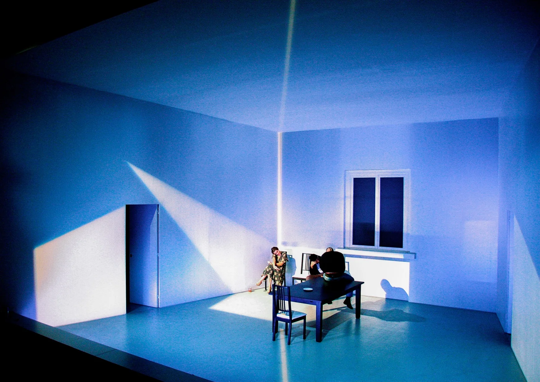 The Orphans - Neos Kosmos Theatre
