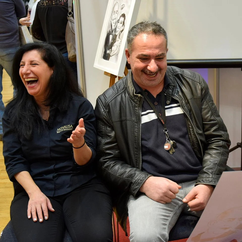 Birgit-Vlk-Schnellzeichnerin-Karikaturistin-Livezeichnerin-Hochzeitsmesse-web_bi_DSC0259.jpeg