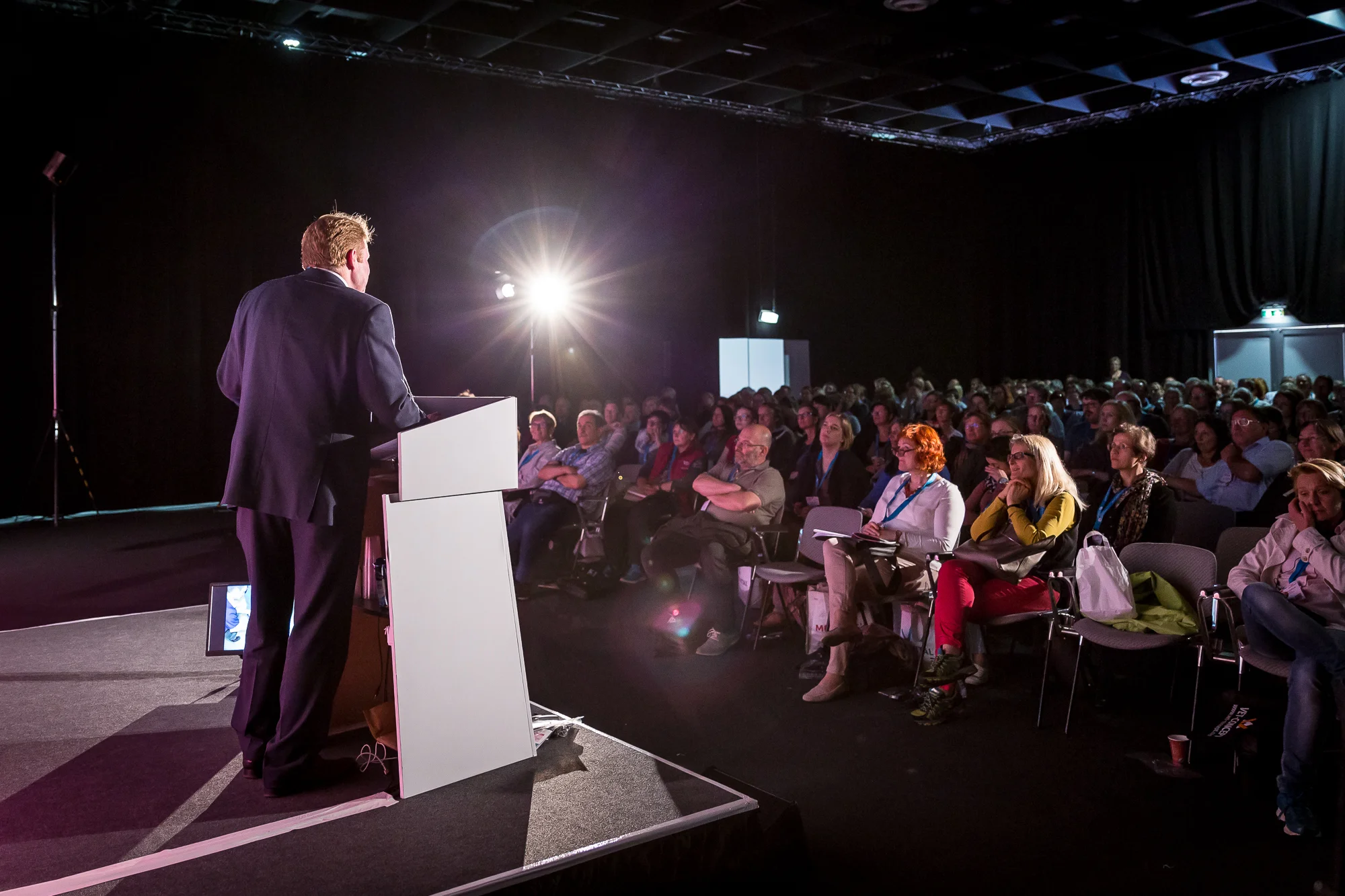 ASYNNOTT_CONFERENCES-009.jpg