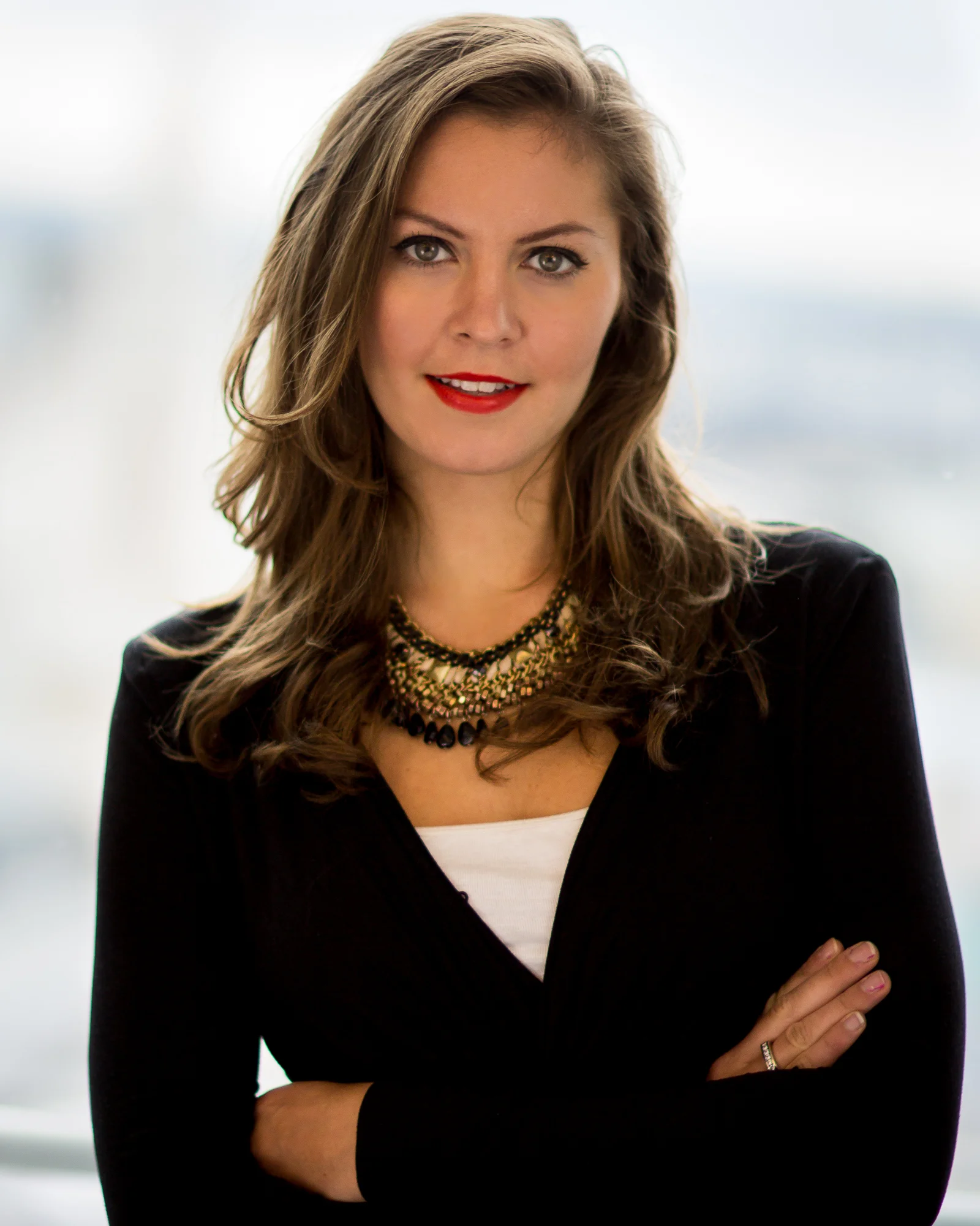 ASYNNOTT_Headshots-007.jpg