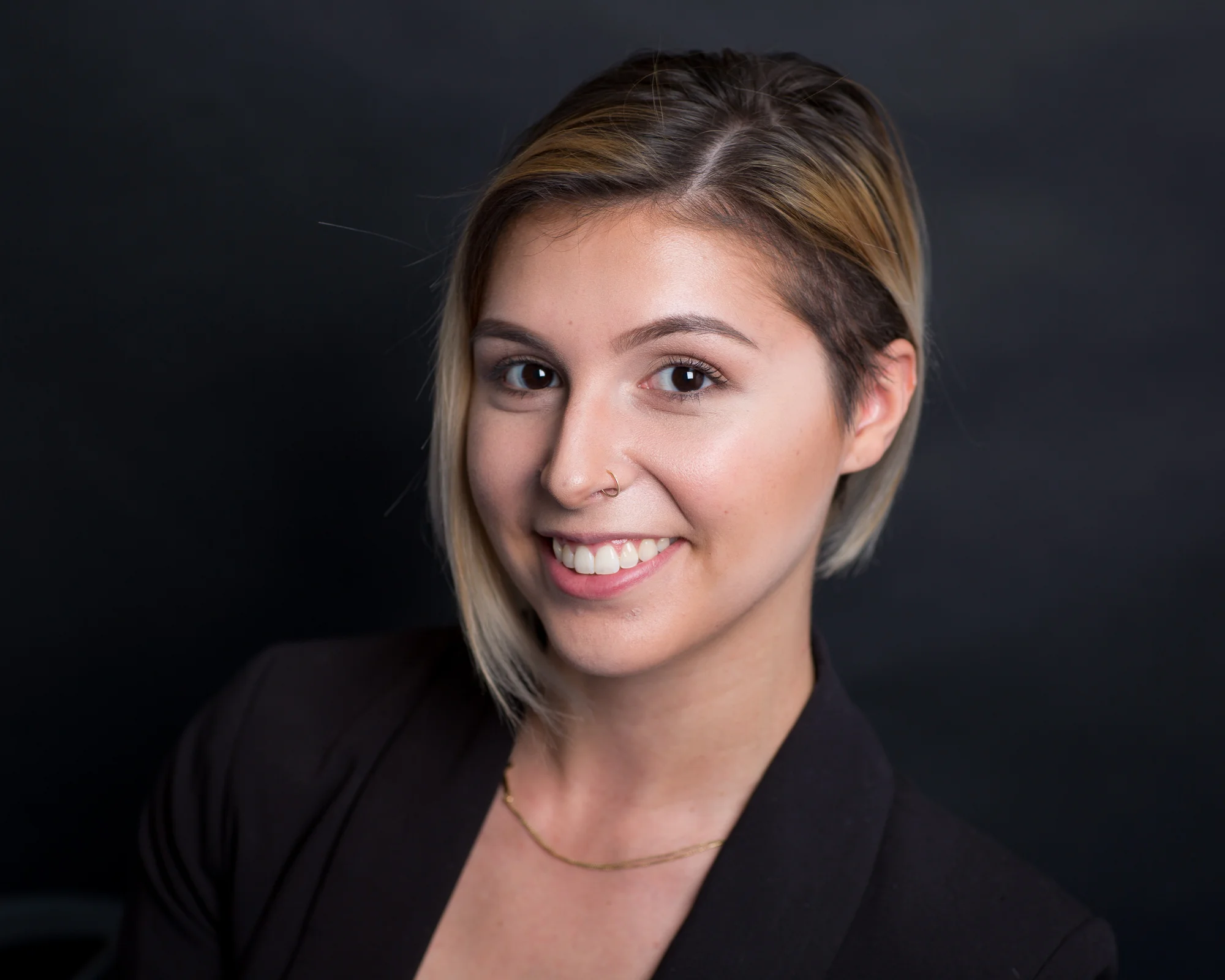 ASYNNOTT_Headshots-021.jpg