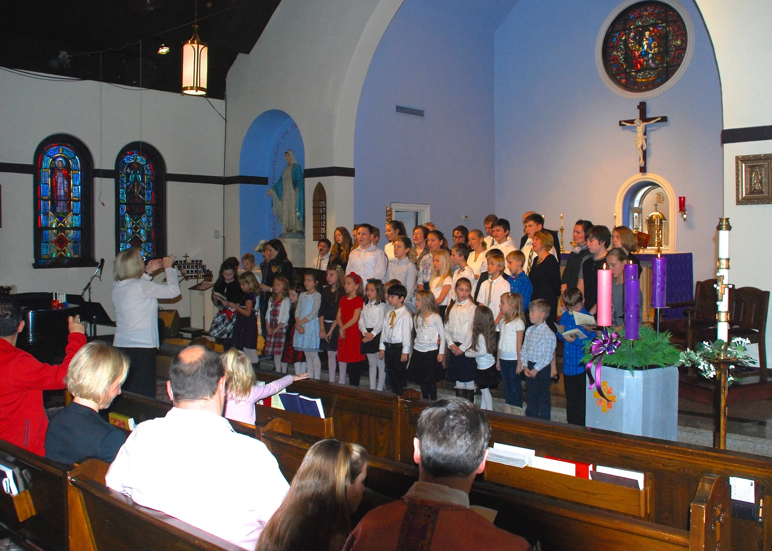 Mokyklos bendruomenė dalyvavo Šv. Mišiose Trijų Karalių bažnyčioje Vašingtone