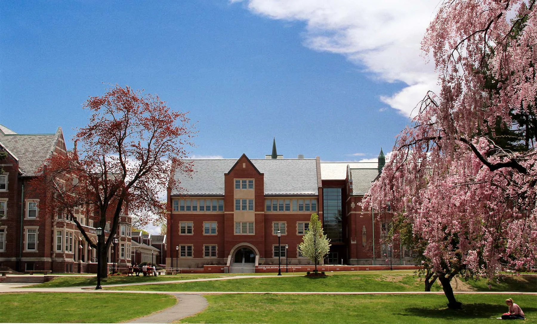 Lyons Center for Life Science