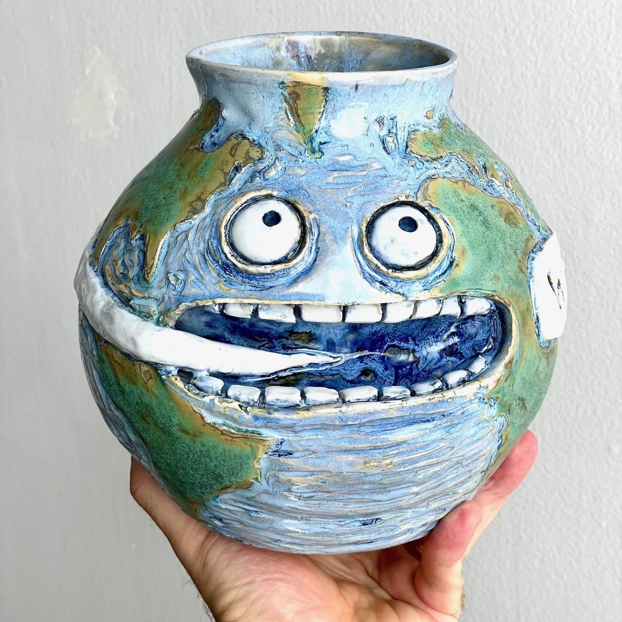Earth: we are fucked
8 x 8 x 8
2025
$