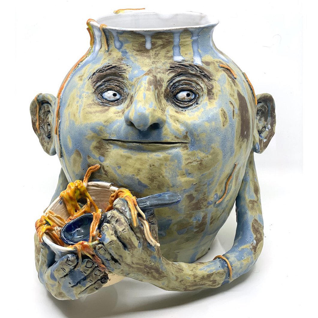 Vase eating noodles and sauce from a cup
10.5 x 11 x 11
2025
$