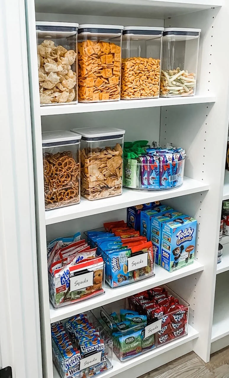 https://images.squarespace-cdn.com/content/v1/55afaf04e4b0d0c80f42a99b/1587410516513-4UZKO45AGN2FCG6ZU5AE/Pantry%2BClear%2Bbins.jpg