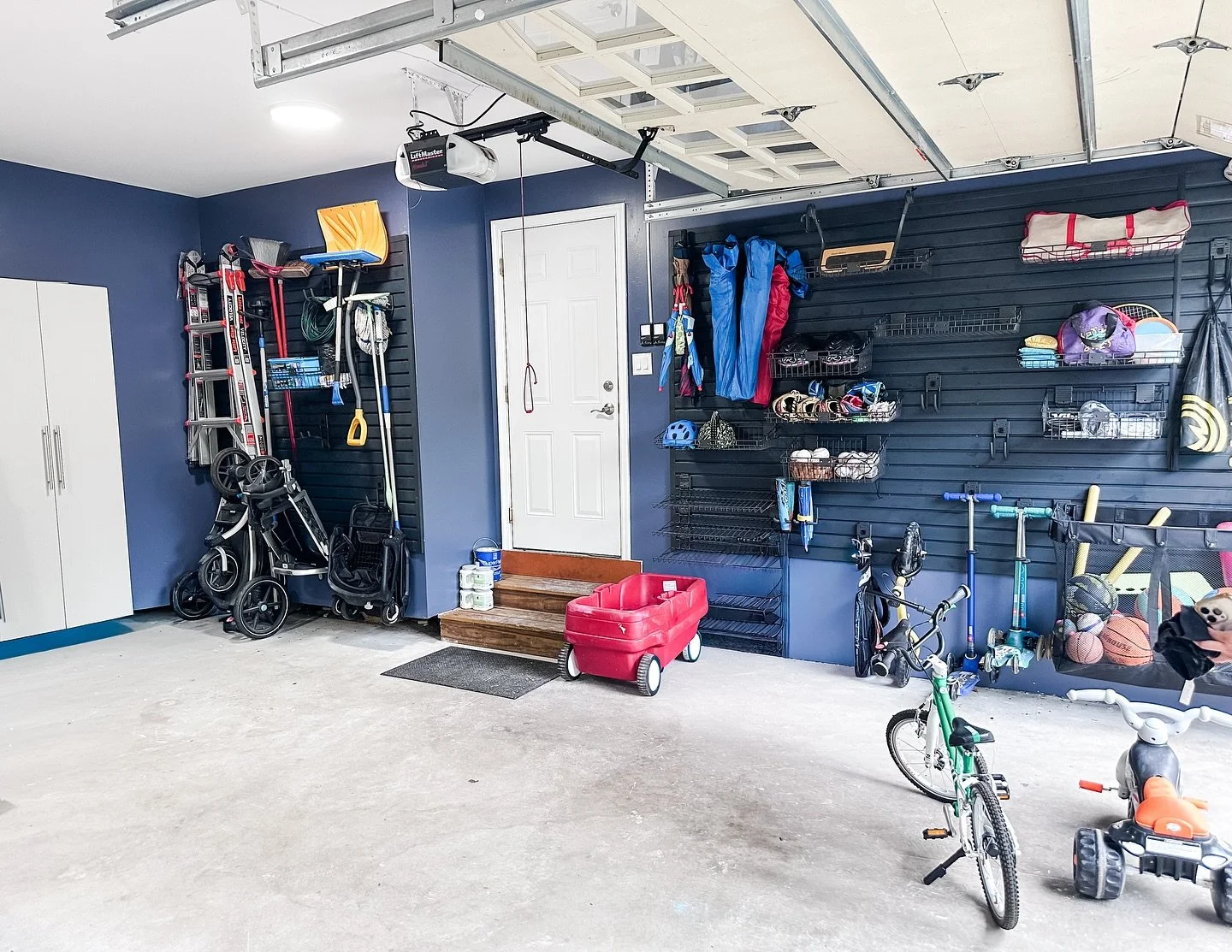 We ❤️ a great #transformation -swipe right to see before/after photos from this recent garage project (next up, the floors!) 📷 @itsorganized  #garage #garages #garagemakeover 
.
.
.
.
.
#storagesolutions #garageliving #organization #storageideas #ga