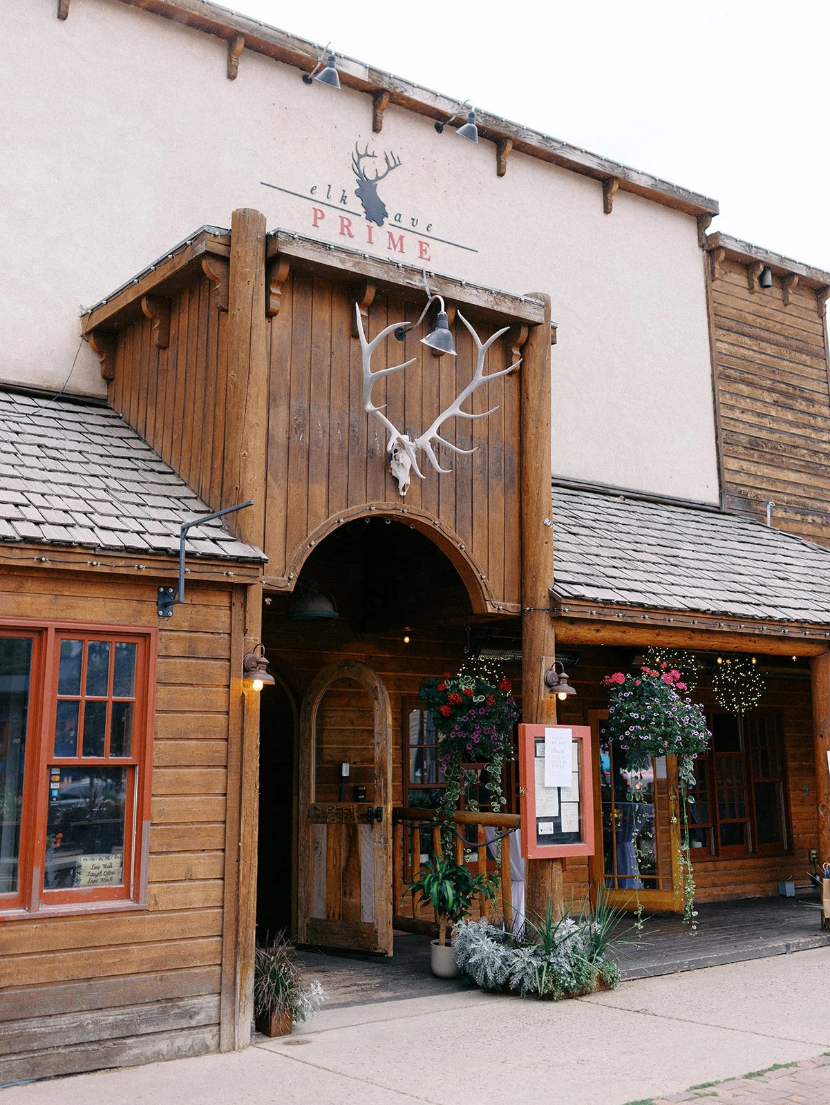 MXE_WED_081526-2115.jpg